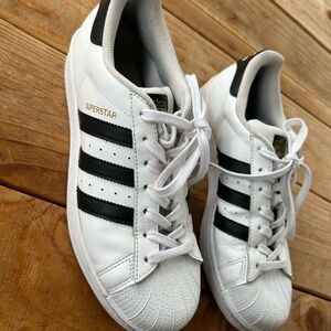 Adidas Superstar Sneakers